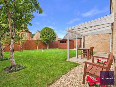 4 bedroom Detached house for sale in Alder Place, Alford, LN13