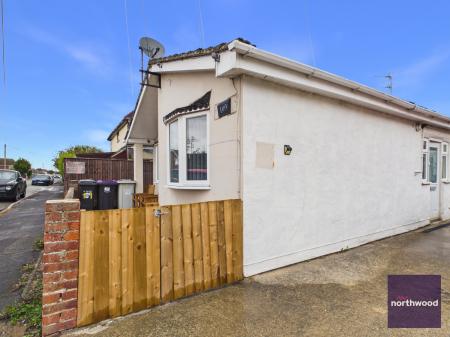 2 bedroom Bungalow for sale in George Street, Mablethorpe, LN12