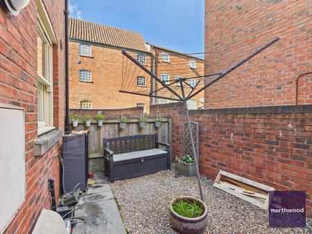 4 bedroom Town house for sale in Banks Street, Horncastle, LN9