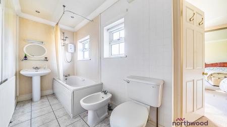 6 bedroom Detached house for sale in Lee Road, Lincoln, Lincoln, LN2