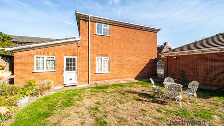 6 bedroom Detached house for sale in Lee Road, Lincoln, Lincoln, LN2