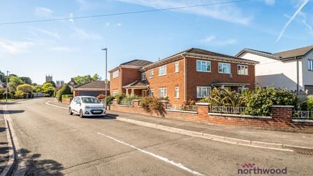 6 bedroom Detached house for sale in Lee Road, Lincoln, Lincoln, LN2