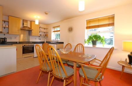 2 bedroom Ground floor flat for sale in Astley Way, Ashby-De-La-Zouch, LE65