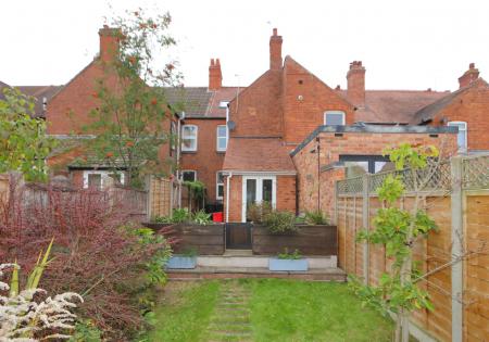 3 bedroom Terraced House for sale in Avenue Road, Ashby-De-La-Zouch, LE65