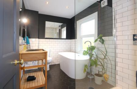 3 bedroom Terraced House for sale in Avenue Road, Ashby-De-La-Zouch, LE65