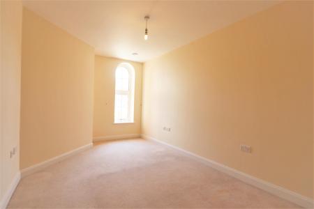 2 bedroom Ground floor flat for sale in Bainbridge Court, Ashby-De-La-Zouch, LE65