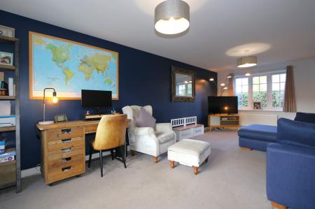 4 bedroom Detached house for sale in Bishop Hall Road, Ashby-De-La-Zouch, LE65