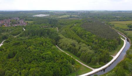 4 bedroom Semi-detached house for sale in Brooks Close, Donisthorpe, DE12