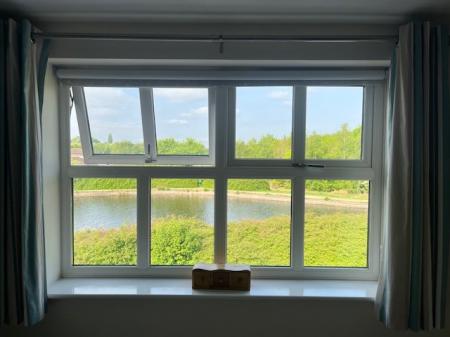 4 bedroom Semi-detached house for sale in Brooks Close, Donisthorpe, DE12