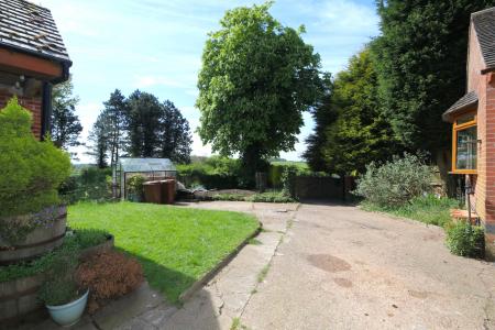 3 bedroom Cottage for sale in Burton Road, Ashby-De-La-Zouch, LE65