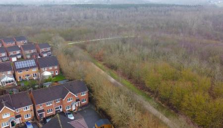 3 bedroom End of terrace house for sale in Buttercup Avenue, Donisthorpe, DE12