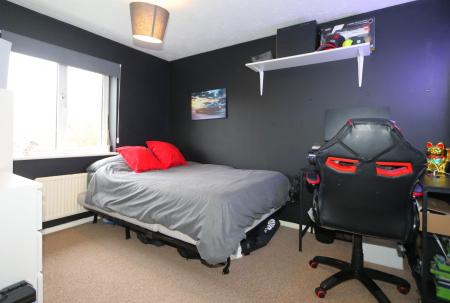 3 bedroom End of terrace house for sale in Buttercup Avenue, Donisthorpe, DE12