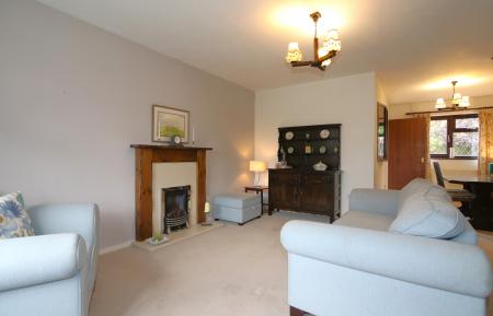 3 bedroom Semi-detached house for sale in Cedar Close, Ashby-De-La-Zouch, LE65