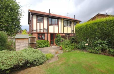 3 bedroom Semi-detached house for sale in Cedar Close, Ashby-De-La-Zouch, LE65