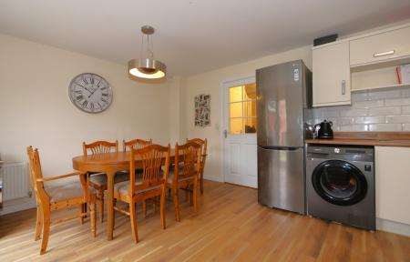 4 bedroom Detached house for sale in Cedric Drive, Ashby, Ashby-De-La-Zouch, LE65