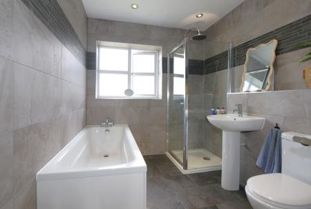 4 bedroom Semi-detached house for sale in Church Street, Appleby Magna, DE12