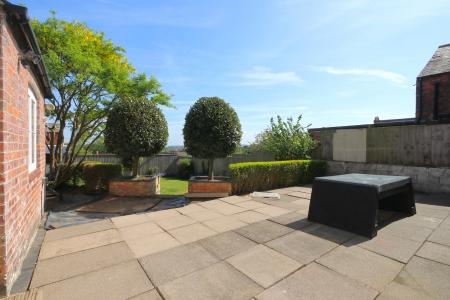 5 bedroom Detached house for sale in George Street, Melbourne, DE73