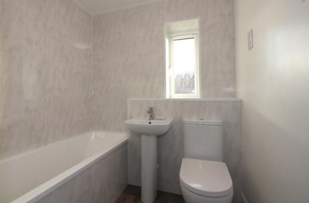 2 bedroom Semi-detached house for sale in Harrow Close, Ashby-De-La-Zouch, LE65