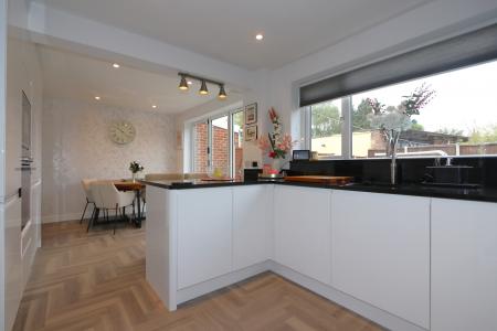 3 bedroom Semi-detached house for sale in Iveagh Close, Measham, DE12