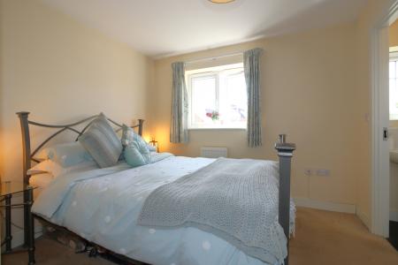 3 bedroom Semi-detached house for sale in Kiln Close, Ashby-De-, Lount, LE65