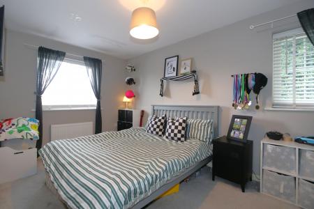 3 bedroom Semi-detached house for sale in Laud Close, Moira, DE12