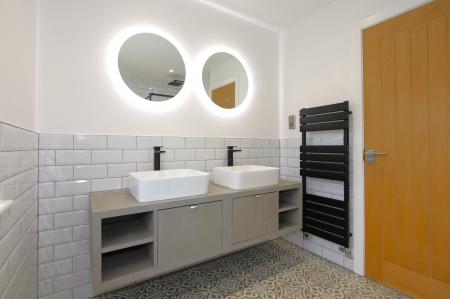 4 bedroom Detached house for sale in Main Street, Osgathorpe, LE12