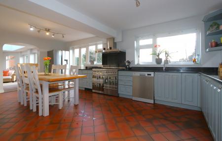 4 bedroom Detached house for sale in Main Street, Osgathorpe, LE12
