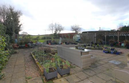 4 bedroom Detached house for sale in Main Street, Osgathorpe, LE12