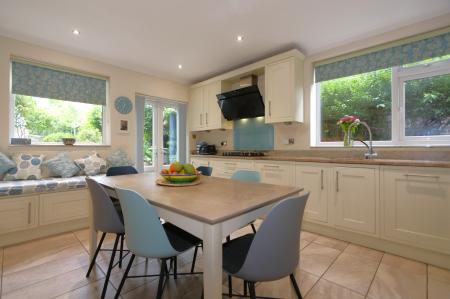 4 bedroom Detached house for sale in Moira Road, Ashby-De-La-Zouch, LE65