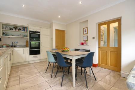 4 bedroom Detached house for sale in Moira Road, Ashby-De-La-Zouch, LE65