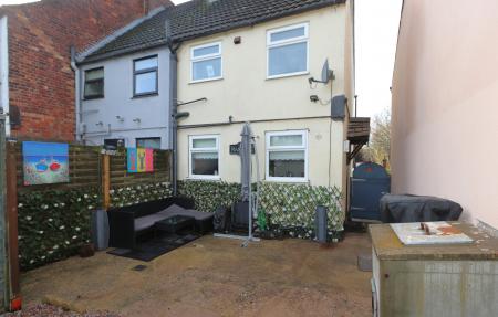 2 bedroom End of terrace house for sale in Moira Road, Donisthorpe, DE12