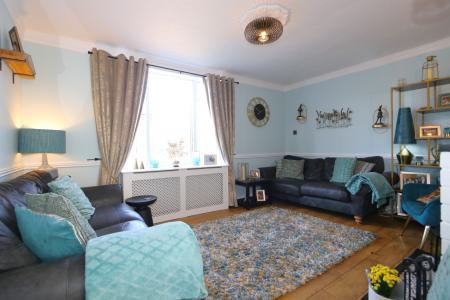 3 bedroom Semi-detached house for sale in Norris Hill, Moira, DE12