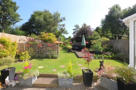 3 bedroom Semi-detached house for sale in Norris Hill, Moira, DE12