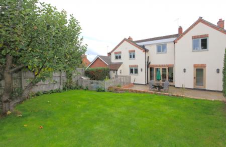 4 bedroom Detached house for sale in North Street, Melbourne, Melbourne, DE73