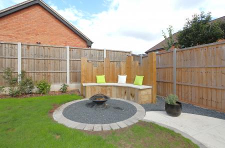 4 bedroom Detached house for sale in Priory Close, Breedon On The Hill, DE73