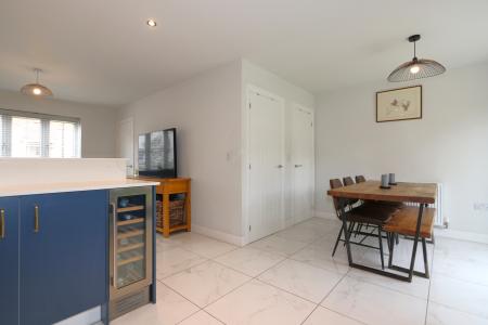 4 bedroom Detached house for sale in Priory Close, Breedon On The Hill, DE73