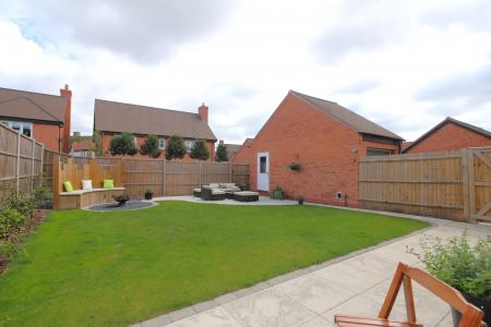 4 bedroom Detached house for sale in Priory Close, Breedon On The Hill, DE73
