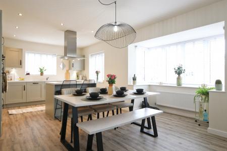 4 bedroom Detached house for sale in Redfern Road, Oakthorpe, DE12