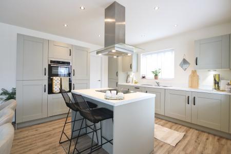 4 bedroom Detached house for sale in Redfern Road, Oakthorpe, DE12