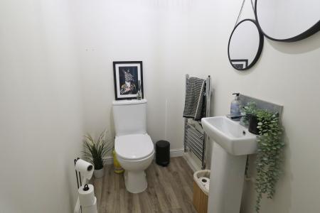 4 bedroom Detached house for sale in Redfern Road, Oakthorpe, DE12