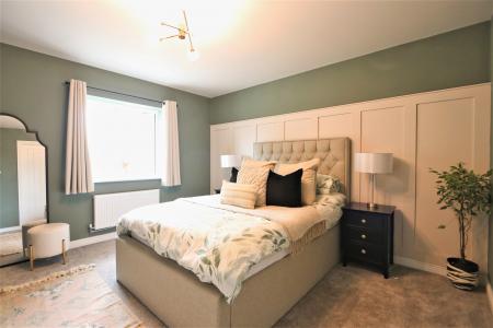 4 bedroom Detached house for sale in Redfern Road, Oakthorpe, DE12