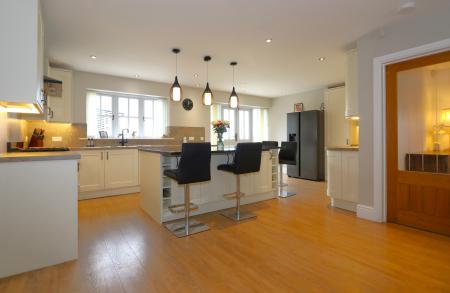 4 bedroom Detached house for sale in School Lane, Newbold Coleorton, LE67