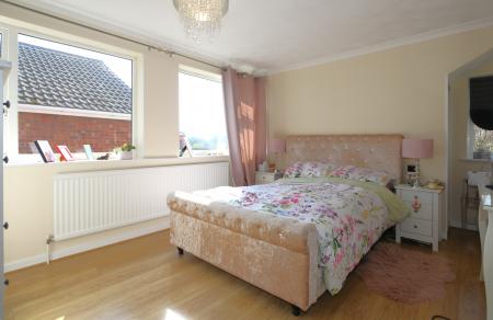 4 bedroom Detached house for sale in St Michaels Drive, Appleby Magna, DE12