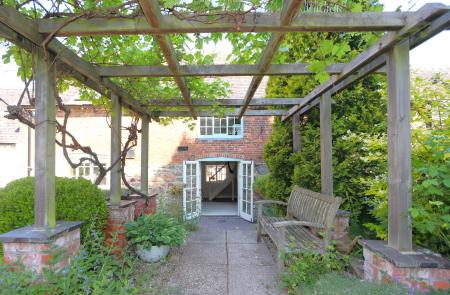 3 bedroom Barn Conversion for sale in Trent Lane, King's Newton, DE73