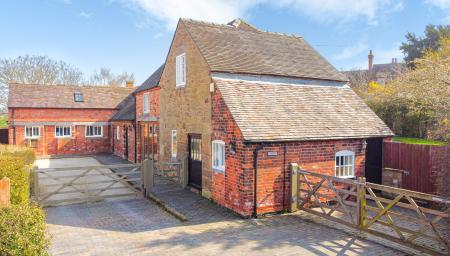 5 bedroom Detached house for sale in Woodhouses, Melbourne, DE73