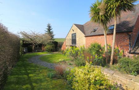 5 bedroom Detached house for sale in Woodhouses, Melbourne, DE73