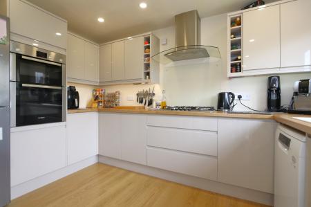 4 bedroom Semi-detached house for sale in Woodside, Ashby-De-La-Zouch, LE65