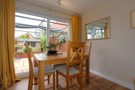 4 bedroom Semi-detached house for sale in Woodside, Ashby-De-La-Zouch, LE65