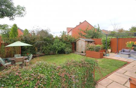 4 bedroom Semi-detached house for sale in Woodside, Ashby-De-La-Zouch, LE65