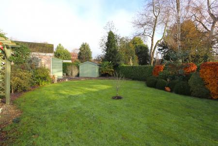 3 bedroom Bungalow for sale in Grange Close, Ticknall, DE73